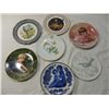 Image 2 : LOT 7 DECORATIVE PLATES