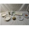 Image 1 : LOT 10 ASSORTED CHINA DISHES AND POTS