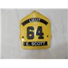 Image 1 : FIREMAN HELMET SHIELD LIEUTANT SHIELD