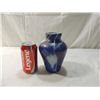 Image 3 : SMALL MURANO STYLE BLUE SWIRL GLASS VASE