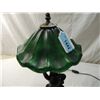 Image 2 : UNIQUE TIFFANY STYLE FROG LAMP