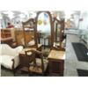 Image 1 : ANTIQUE VANITY AND CHAIR