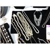 Image 8 : 37 ASSORTED NECKLACES