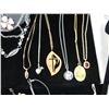 Image 8 : LOT 33 ASSORTED NECKLACES & ROSARYS