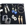 Image 2 : LOT 41 ASSORTED PIERCED EARRINGS