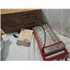 Image 3 : VINTAGE KITCHEN ITEMS