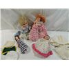 Image 1 : LOT 4 SMALL VINTAGE DOLLS GINNY DOLL