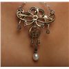 Image 7 : 14-18KT Two-Tone Gold 2.25ctw Diamond and Pearl Vintage Necklace