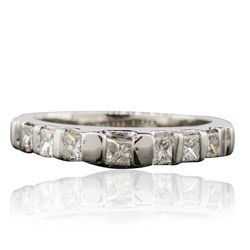 18KT White Gold 0.80ctw Diamond Ring