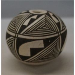 Acoma Seed Jar by Leno