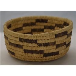 Papago Two Toned Stairstep pattern Basket