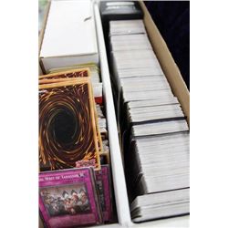 BOX OF COLLECTIBLE CARDS APPROX 1200
