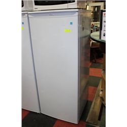 DANBY APARTMENT SIZE UPRIGHT FREEZER