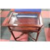 Image 1 : WOOD GLASSTOP DISPLAY END TABLE