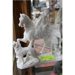 ESTATE PORCELAIN HORSE ORNAMENT