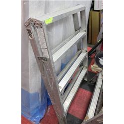 4'  WORK LADDER