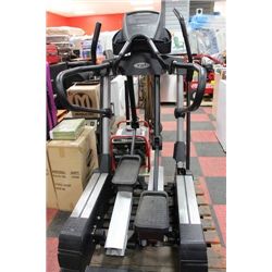 TRUE FITNESS 2 STRIDER MACHINE