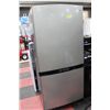 Image 1 : PREVIOUSLY ENJOYED SAMSUNG FRIDGE W/ ICE MAKER