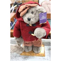 HOLIDAY TIME BEAR