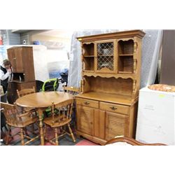 ESTATE MAPLE HUTCH W TABLE 2 LEAVES AND 4 CHAIRS