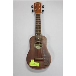 UKULELE MODERA (LUCKY)