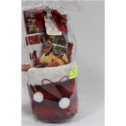 SCOTTIE CHRISTMAS GIFT BASKET