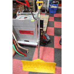 GARRANT YELLOW SHOVEL