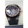 Image 1 : V6 MEN'S WATCH