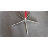 Image 2 : Round retro coat hanger