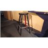 Image 3 : Wall table with 2 solid wood stools