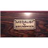 Image 7 : Brunswick medalist professional 4 1/2 x 9 ft slate regulation 8 ball/9 ball table with ball return. 