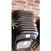 Image 5 : 12 folding chairs