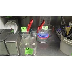 Mics. Pyrex bowls and storage containers