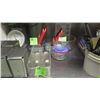 Image 1 : Mics. Pyrex bowls and storage containers