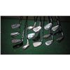 Image 4 : 16 piece set of left handed goldf clubs with bag and bag stand