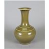 Image 2 : Chinese 19th C. Tea Dust Porcelain Vase