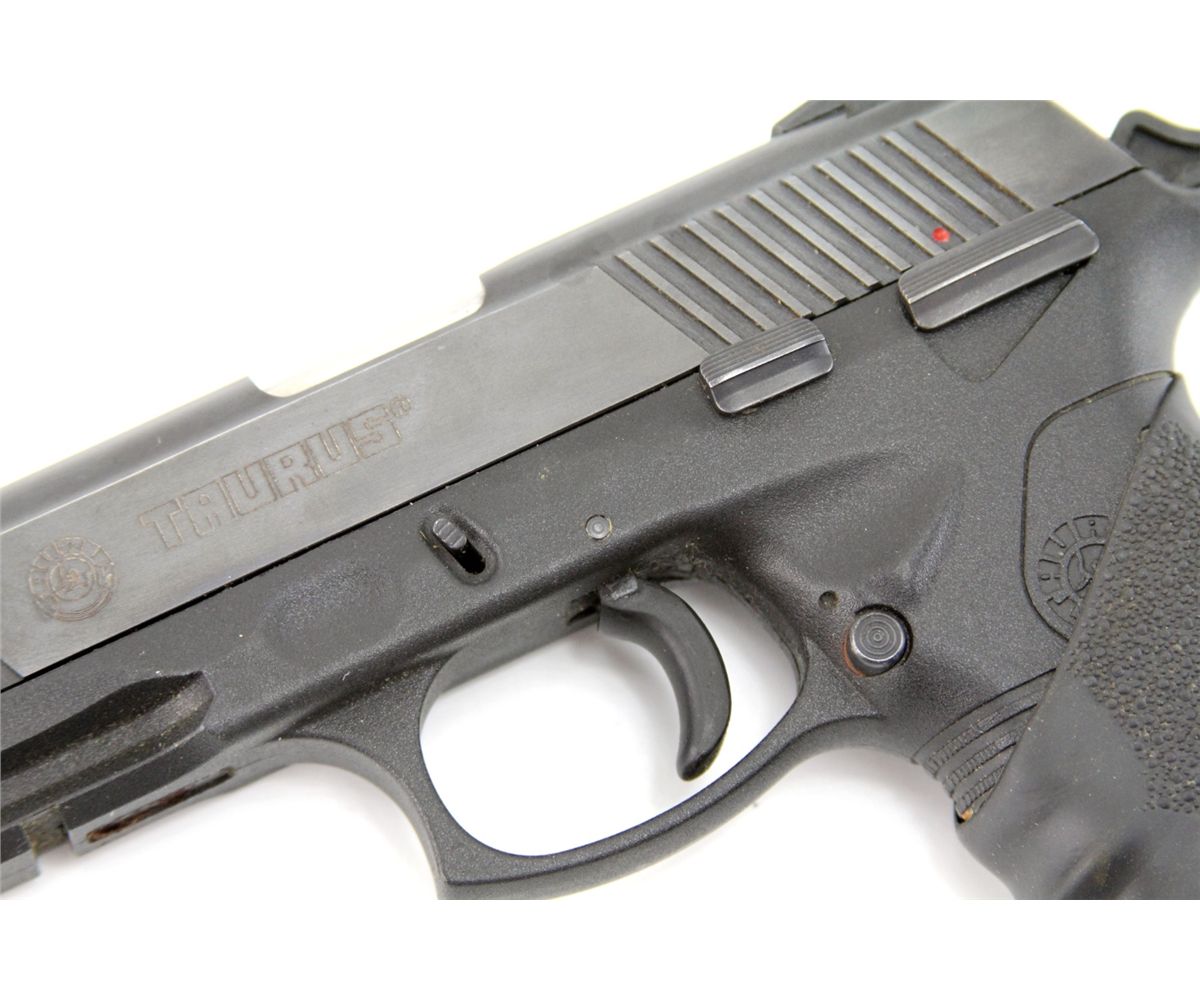 TAURUS PT840 .40 CAL PISTOL