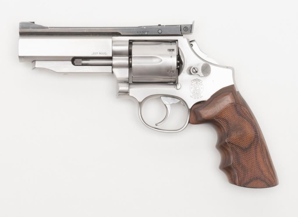 Smith and Wesson Model 686 Custom revolver, .357 Magnum caliber, Serial ...