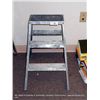 Image 1 : 30” STEP LADDER