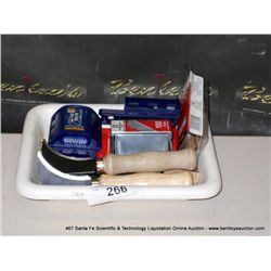 BIN: MISCELLANEOUS KNIFE BLADES UTILITY AND 2 KNIVES