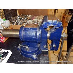 HF 36990 SWIVEL BASE-ANVIL TABLE VISE