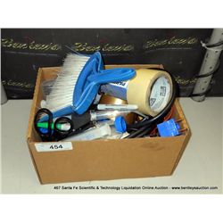 BOX: MISCELLANEOUS LAB HARDWARE-PLASTIC WARE