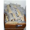 Image 1 : BOX: BAGS OF FIBER PLASTIC