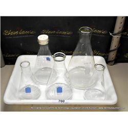 TRAY: BEAKERS