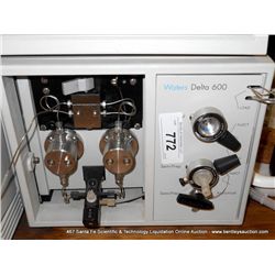 WATERS DELTA 600 W/ TRAY OF LAB GLASSWARE