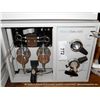 Image 1 : WATERS DELTA 600 W/ TRAY OF LAB GLASSWARE