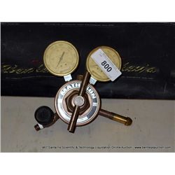 MATHESON MODEL 8-250 GAS REGULATOR