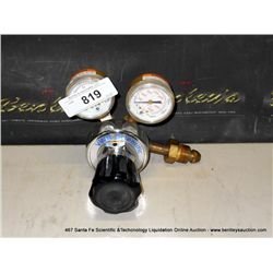 VWR SCIENTIFIC 558050-105 GAS REGULATOR