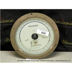 WALLACE & TIERNAN FA234 PRESSURE GAUGE