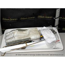 GLASS TRAY W/ LAB TONGS & PROTECTIVE GLOVES
